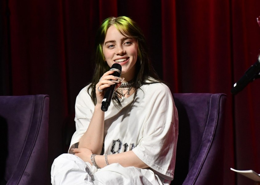 Billie Eilish a dezvăluit că este atrasă de femei: „Nu mi-am dat seama că oamenii nu știu”