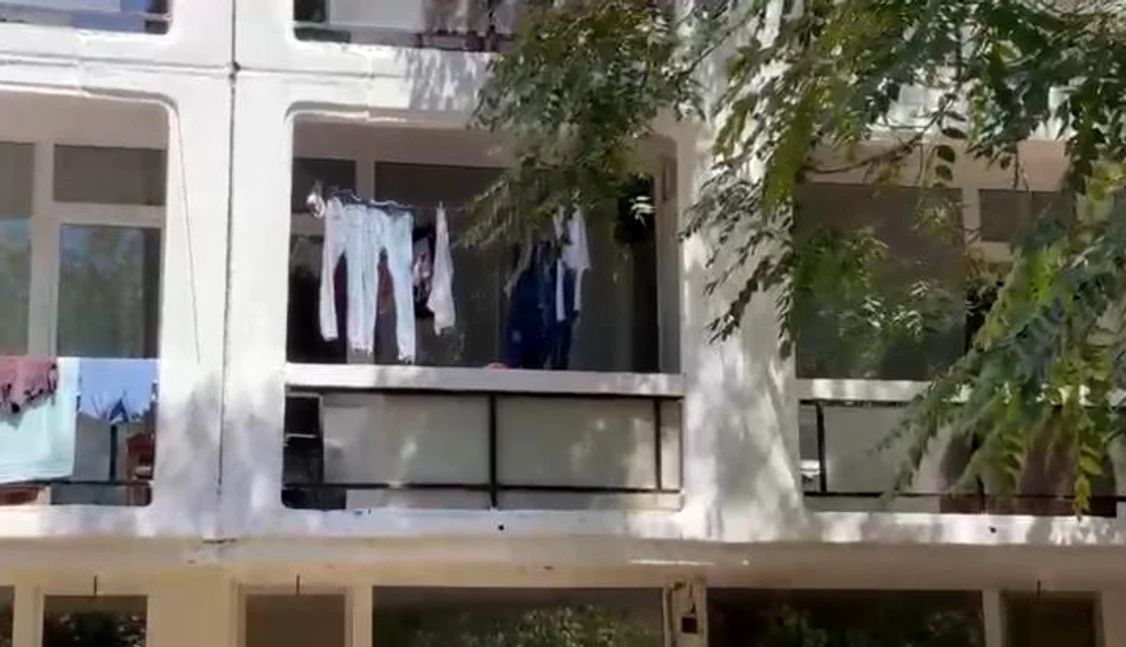 Balconul camerei de hotel în care stăteau Alina și Loredana FOTO Antonia Ispas