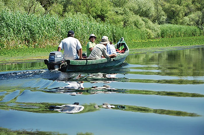 Plimbările pe canale oferă amintiri de neuitat