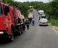 Accident straniu într-un sat din Vâlcea - o maşină cu trei pasageri printre care şi un copil a plonjat într-un lac Foto Adevărul