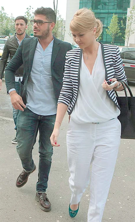 
    Marţi a avut loc o nouă înfăţişare în procesul de custodie intentat de Antonia soţului său, Vincenzo Castellano  