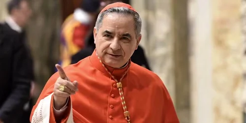 Giovanni Angelo Becciu cardinal foto X png