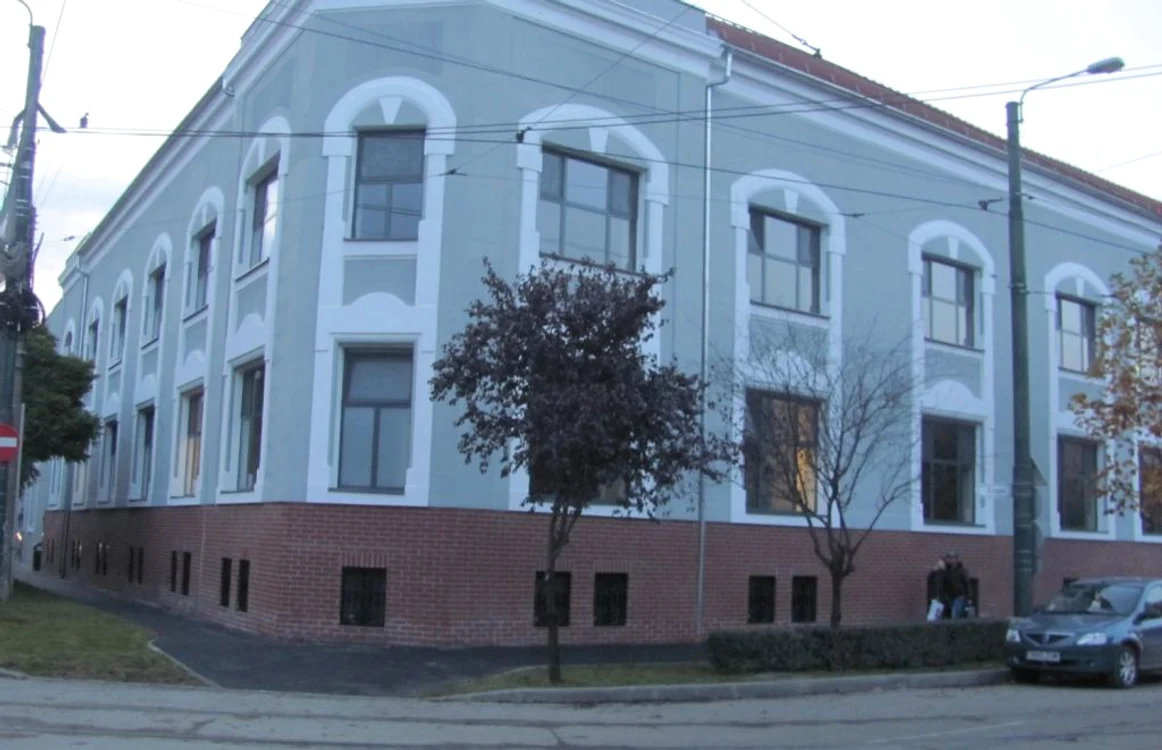 Fabrica de Ciorapi s-a transformat în Kaufland  			 		