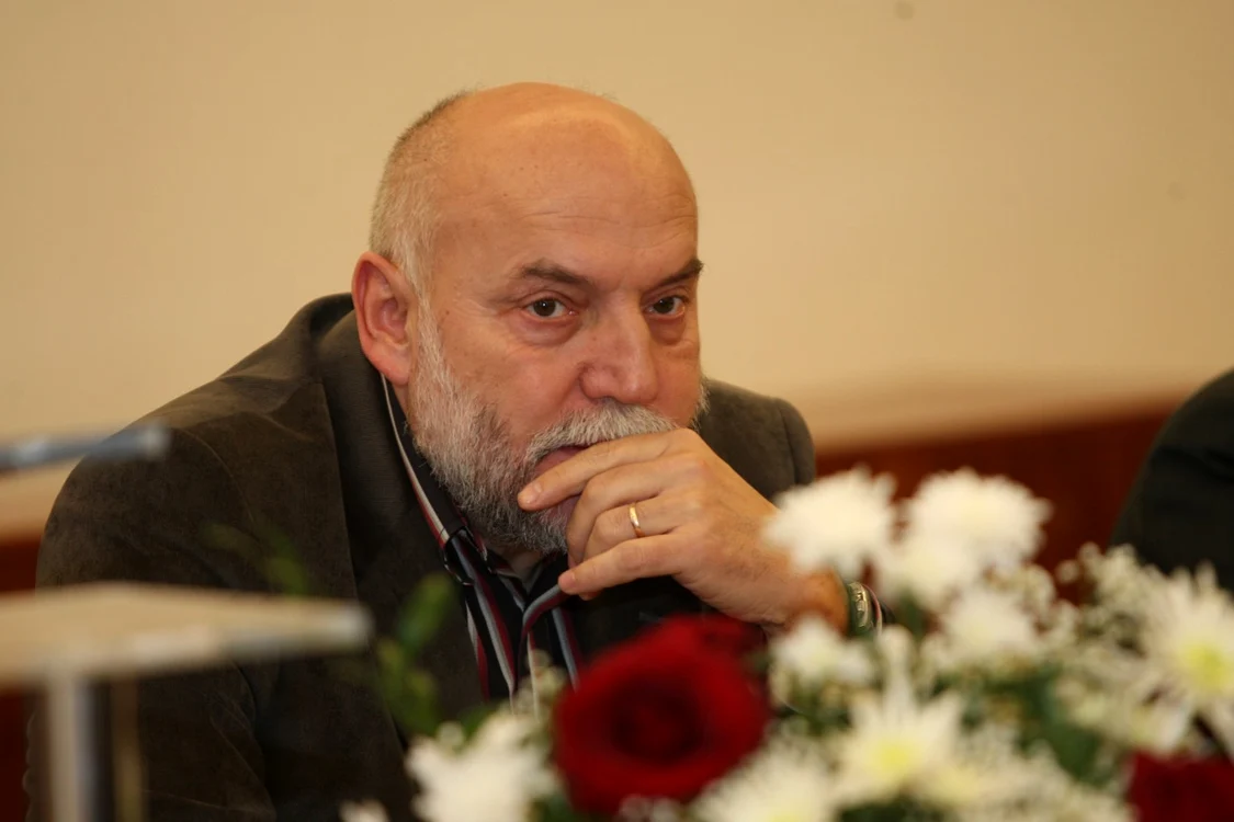 Cassian Maria Spiridon a fost dat în judecată de nepotul filosofului Petre Ţuţea FOTO Adevărul