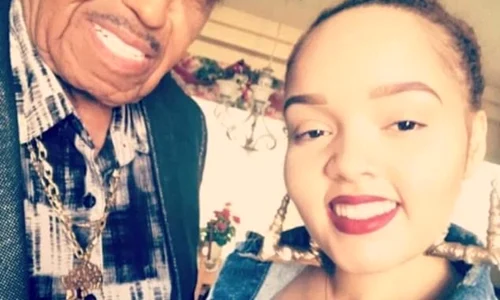 1 29130460 8420417 nurse yasmine jackson pictured with her grandfather joe is the d a 2 1592206755635 jpg jpeg