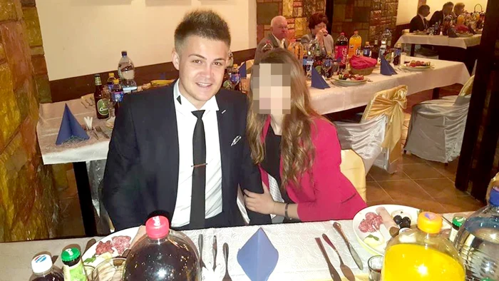 Poliţistul a sărit la bătaie după ce s-a îmbătat în club FOTO Facebook Alexandru Lazar