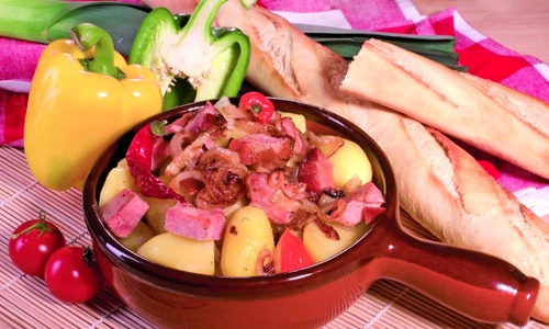mancare carne legumeFotolia 7372488 Subscription L jpeg