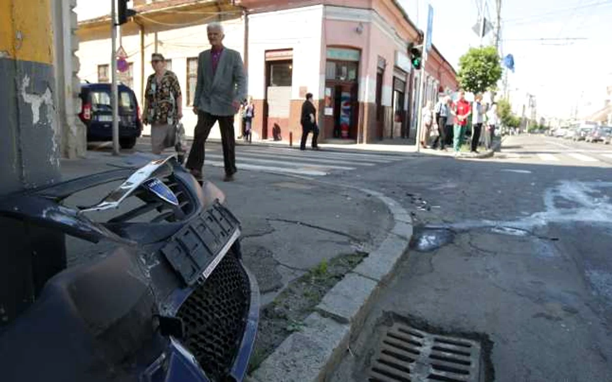 Accidentul de pe Moţilor s-a soldat cu două victime.