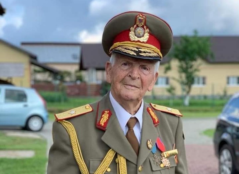 Amintiri de la Cotul Donului. Constantin I. Năstase, cel mai vârstnic general maior din lume: „Ne amăgeam foamea cu orzul găsit la un colhoz părăsit”