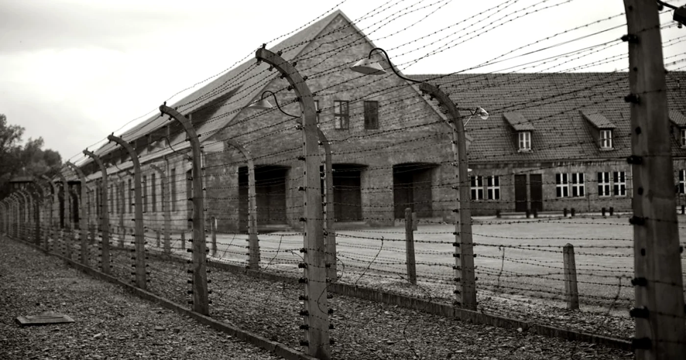 Tatuajul a fost introdus la Auschwitz în toamna anului 1941 doar pentru cei apţi de muncă FOTO Shutterstock