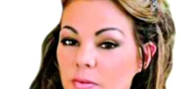 Sandra simte că nu mai face parte din România