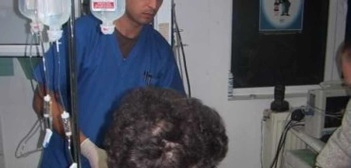 Iaşi: 10 ieşeni au ajuns beţi la spital de „Mihail şi Gavril“