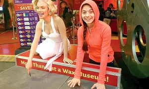 alura12 13 vedete laura bre jpeg