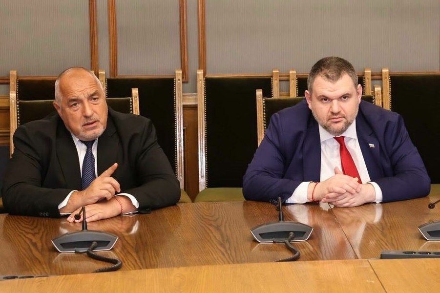 Alegerile de luna viitoare, test pentru democrația din Bulgaria. Un oligarh sancționat internațional are șanse să câștige alegerile