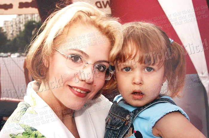 Raluca Moianu şi soţul ei (FOTOGRAFII: ARHIVA PERSONALĂ & SEVER GHEORGHE)