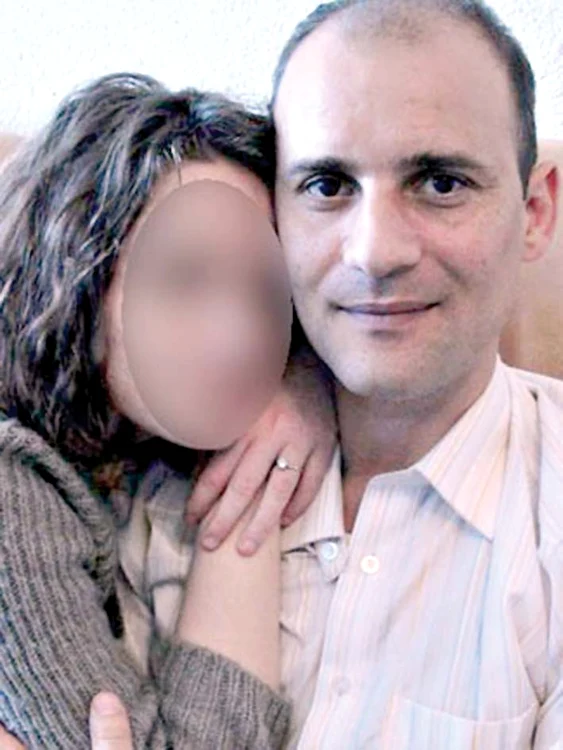 
    Ioan Răducea este acuzat  de eleve că le făcea  propuneri indecente  