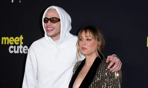 Kaley Cuoco și Pete Davidson (13) jpg