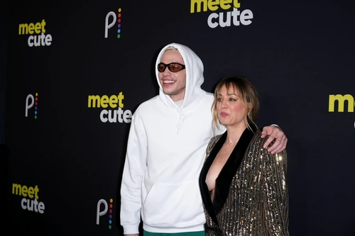 Kaley Cuoco și Pete Davidson (13) jpg