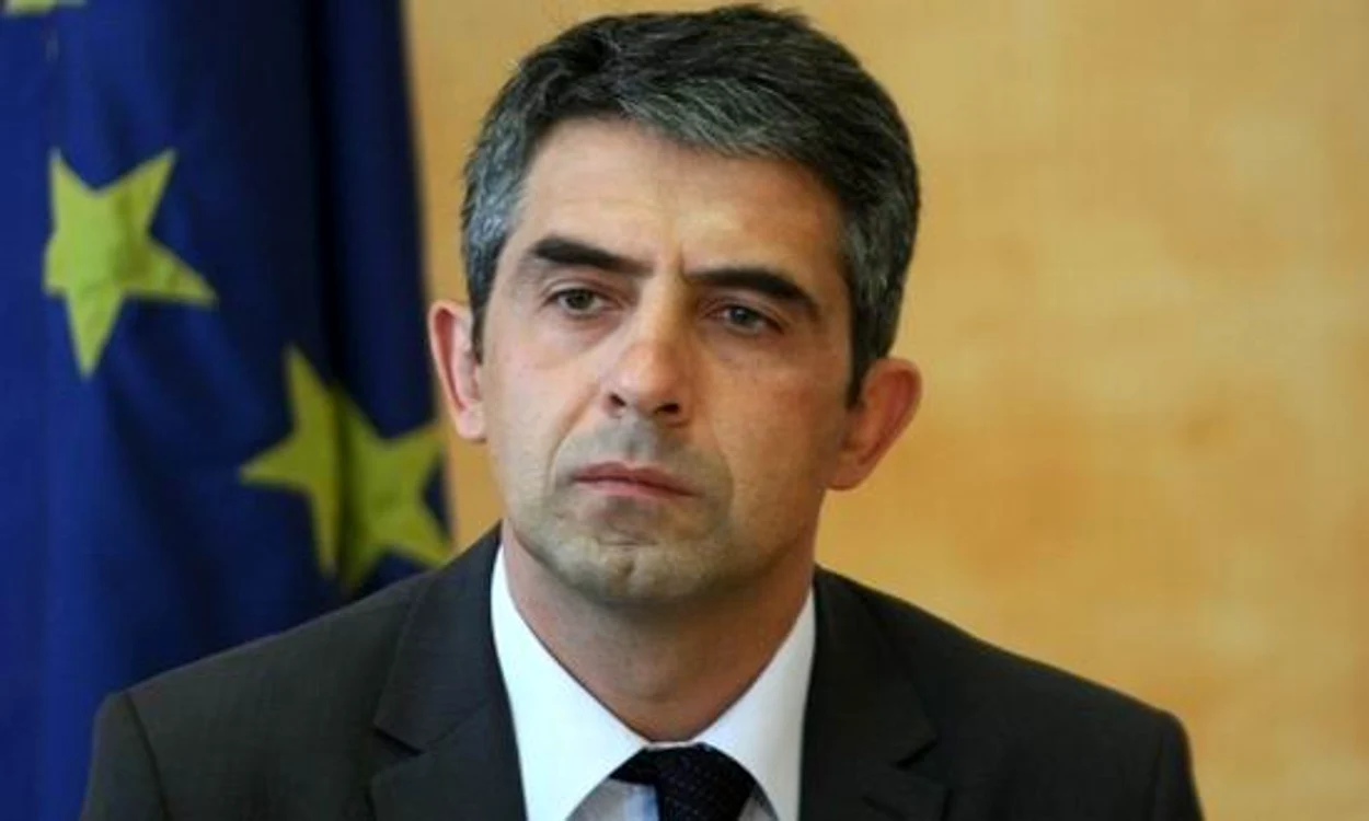 
    Președintele bulgar Rosen Plevneliev este devastat după moartea fiului său adolescentfoto: karadeniz-press.ro  