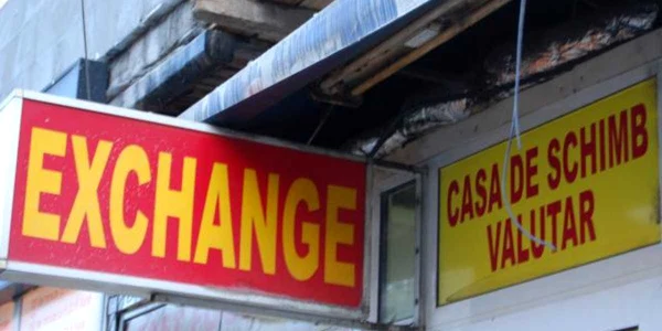 Casele de schimb valutar au fost închise