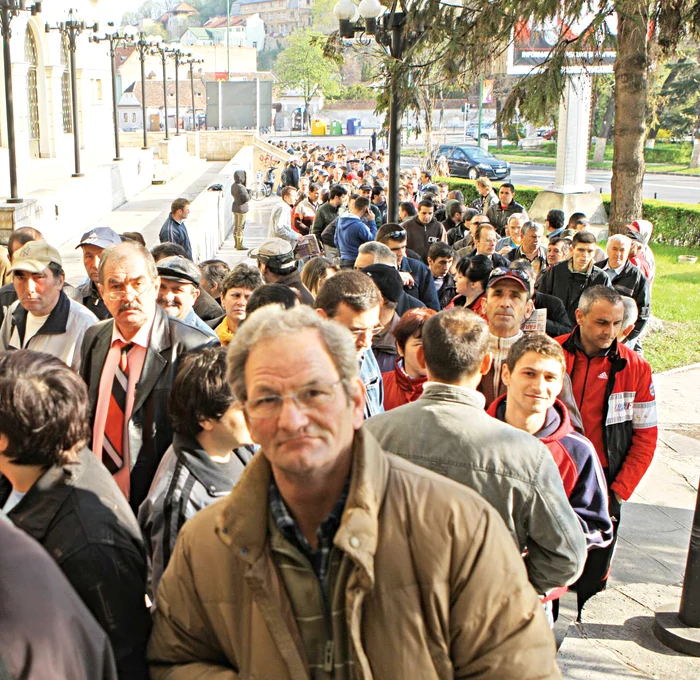 
    Şomajul e în creştere  