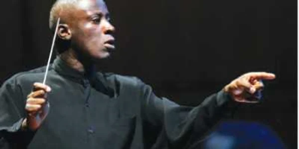 Dirijorul Wayne Marshall