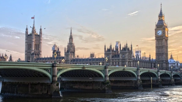 Românii, a doua cea mai numeroasă comunitate non britanică din Anglia jpeg