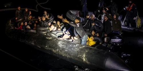 Barca migranti Grecia FOTO AFP