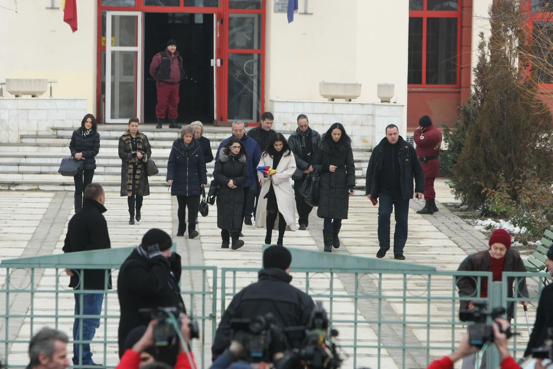 Sotia lui Nicolaescu la incinerare