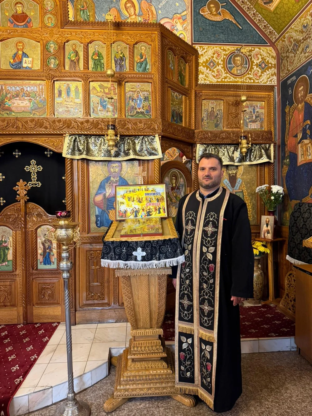 Preot în spital, de Paște. „De s-ar organiza gărzi, cum fac medicii, tot nu ar fi de ajuns”