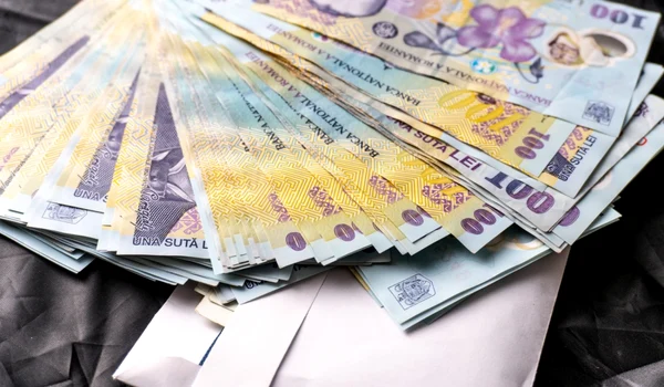 Bancnote bancnota bani leu lei romania FOTO Shutterstock