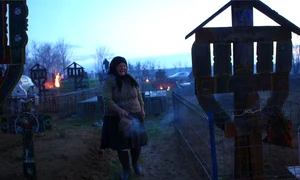 În Joia Mare, există obiceiul aprinderii unor focuri în cimitire  (arhiva Click!) jpeg