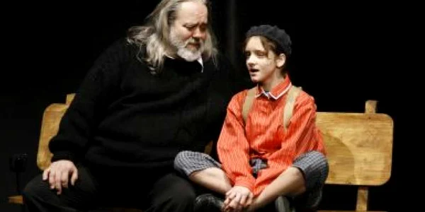 Teatrul Național oferă tuturor familiilor mureșene posibilitatea de a petrece o seară de neuitat la teatru