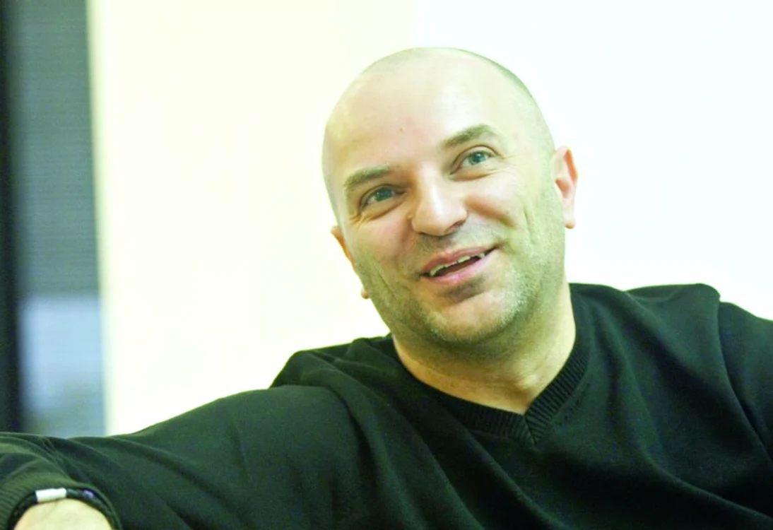 
    Dan Capatos  