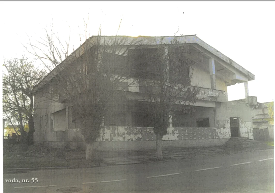 Nu doar clădirile vechi au fost abandonate de proprietari Sursa FOTO: hotararea CL Caracal 
