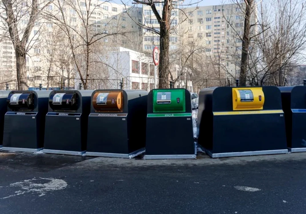 Containere inteligente pentru colectarea deșeurilor menajere Foto: Facebook