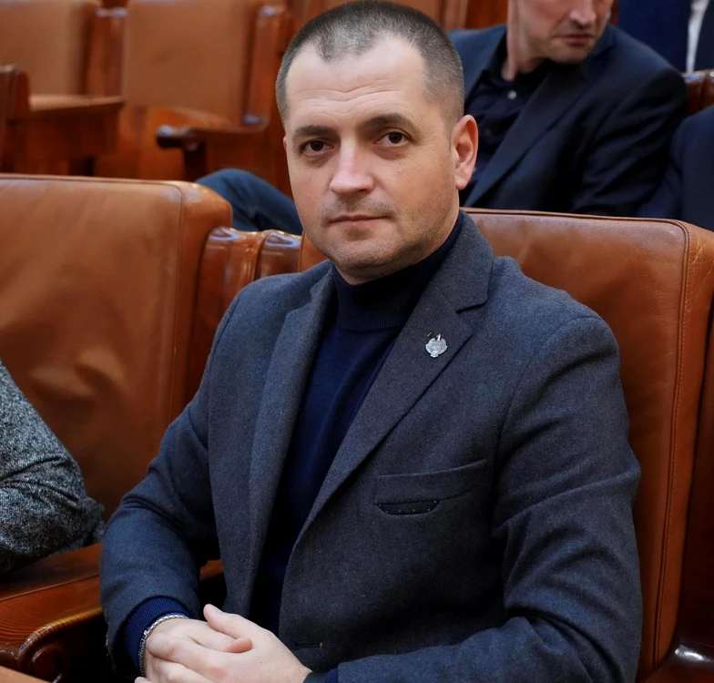 Ciprian Pandrea face un apel la decenţă. FOTO: Facebook/Ciprian Pandrea