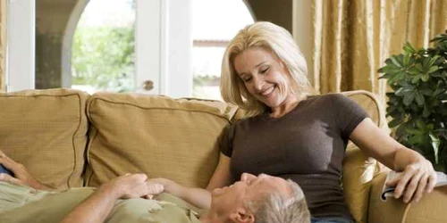 Oamenii căsătoriţi sunt mai sănătoşi