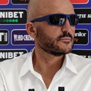 Adrian Mititelu, Facebook jpg