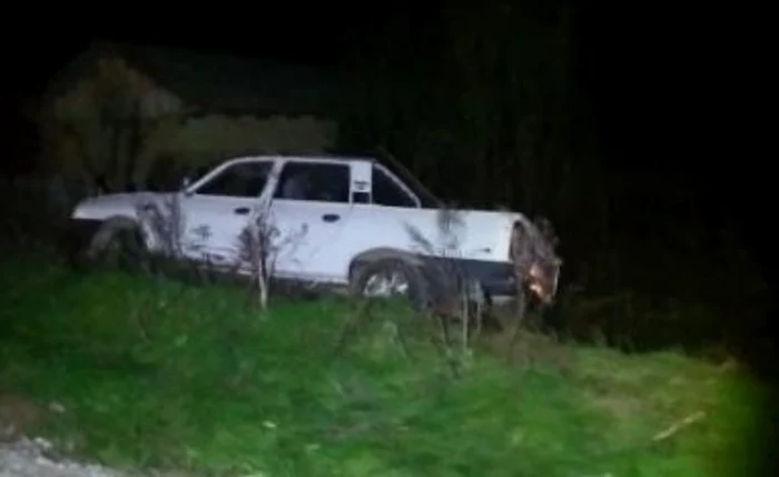 Potrivit Poliţiei Judeţene Galaţi, joi seară, în localitatea Folteşti, a avut loc un accident rutier soldat cu rănirea a doi pietoniFoto Captură News.ro