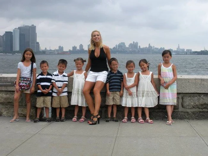 
    Coperta revistei National EnquirerFoto National Enquirer  