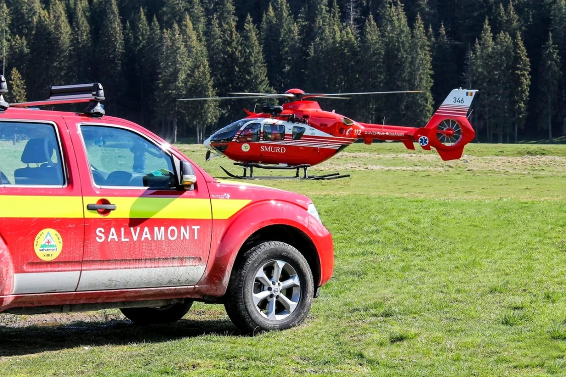 Maşinile Salvamont nu au prioritate în trafic                                                         Foto: Salvamont Romania