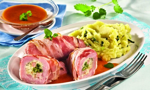 rulada din carne de vitel cu cascaval si fasole verde jpeg