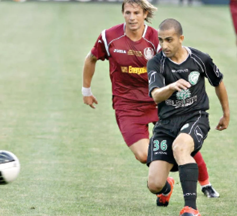 
    Petre Marin a jucat  de-a lungul timpului la şase echipe  din prima ligă  
