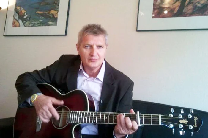 Florin „Mony” Bordeianu este primul solist pe care l-a avut trupa Phoenixfoto: Adevărul