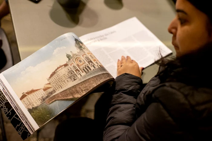 Răsfoind revista Heritage of Timișoara FOTO HoT