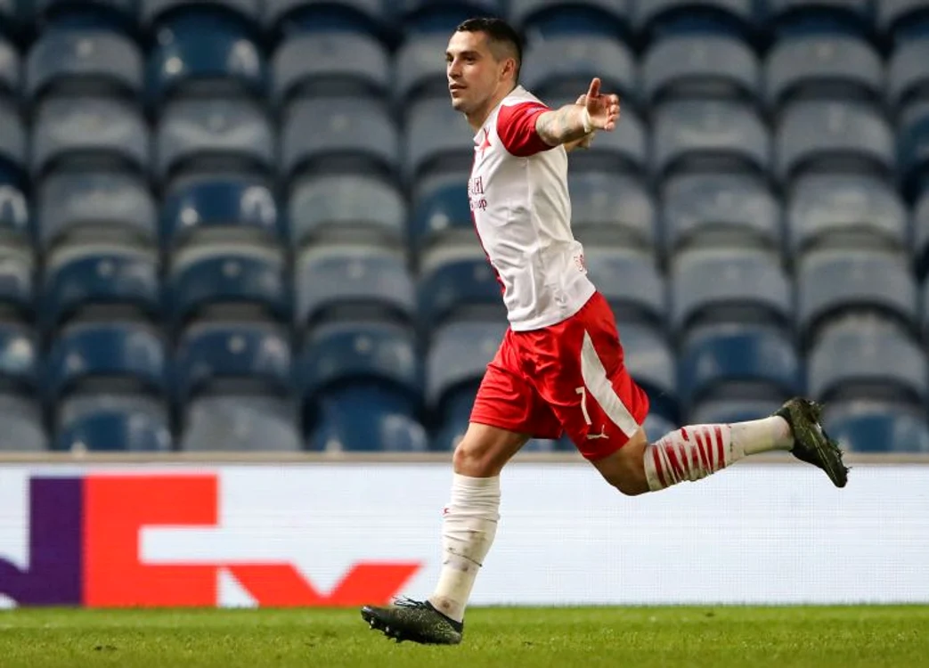 
    Stanciu e cel mai bun jucător de la Slavia PragaFOTO: EPA  