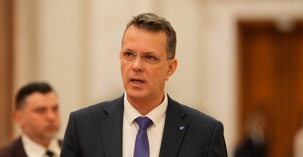 Romunski minister obrambe kritiziral predsednico CSM zaradi izjave o nizki pokojnini