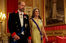 Prințesa Kate în rochie galbenă și cu tiara Queen Mary's Lover's Knot, GettyImages (4) jpg