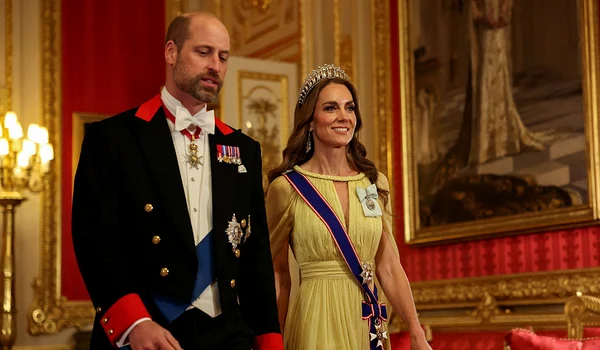 Prințesa Kate în rochie galbenă și cu tiara Queen Mary's Lover's Knot, GettyImages (4) jpg